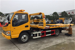 黄石哪里有拖车服务